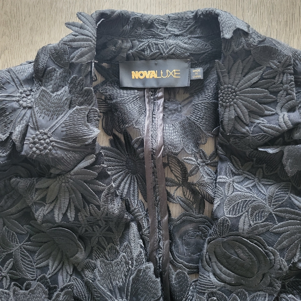 NWOT Black Floral Lace 3-D Applique Embroidery 1 Button Textured Blazer  Sz XL - Picture 14 of 16